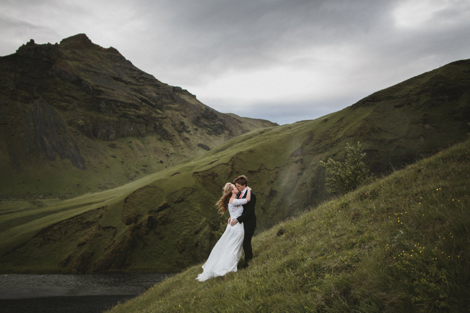 Iceland wedding photographer